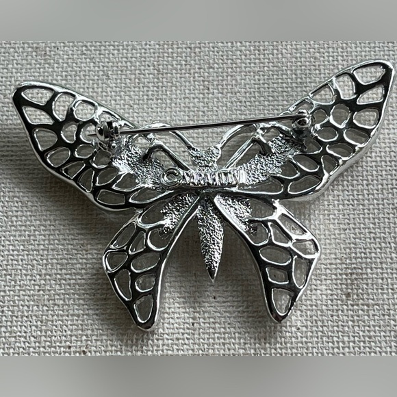 Vintage Sarah Coventry Silver-Tone Butterfly Brooch – Signed - Picture 2 of 4